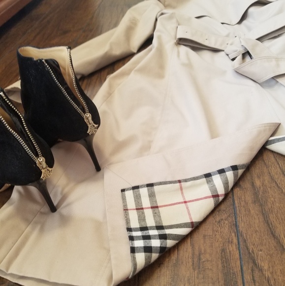 💣SOLD ON MERCARY300 💥Burberry trench coat - Picture 2 of 8